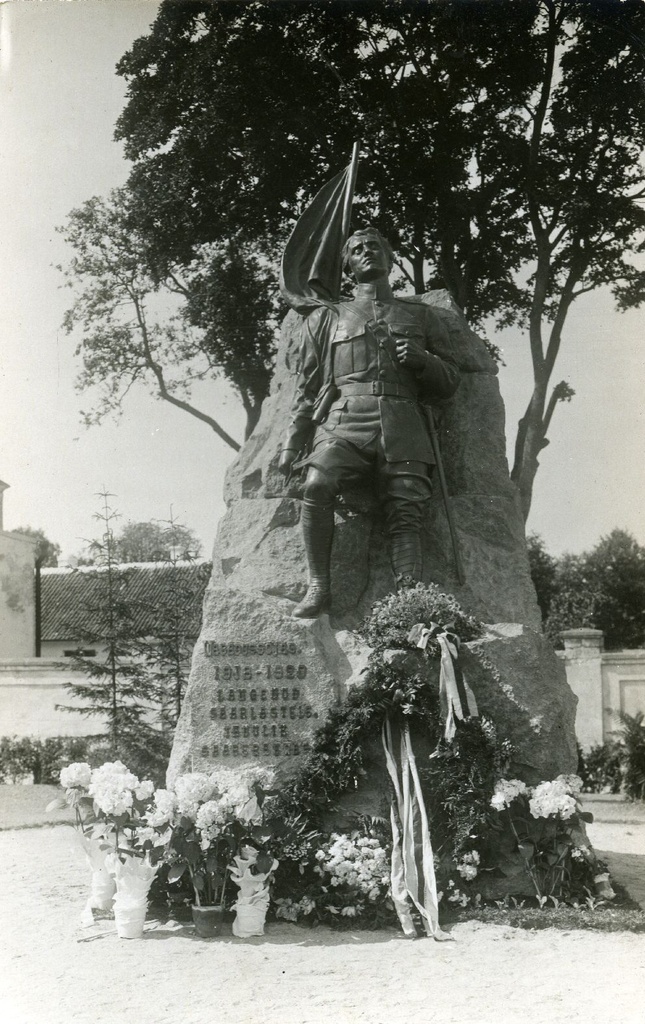 Kuressaare Vabadussõja monument