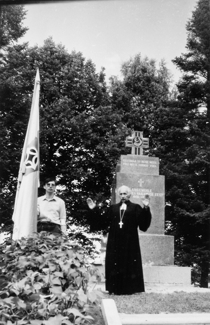 Pilistvere Vabadussõjas langenute mälestussamba õnnistamine