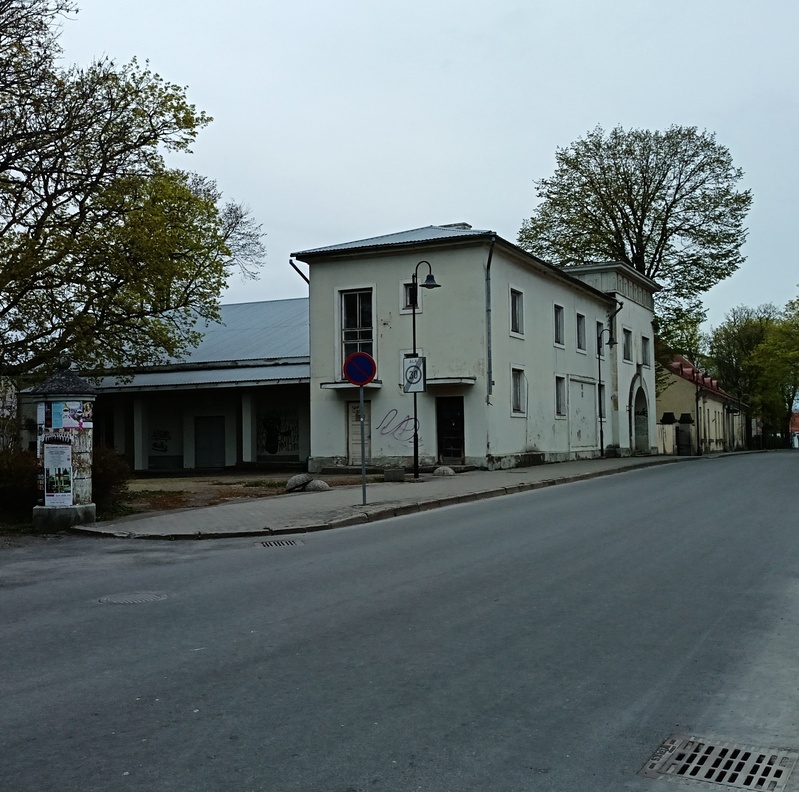 Tolli 1, Saare Maakonna Keskraamatukogu rephoto