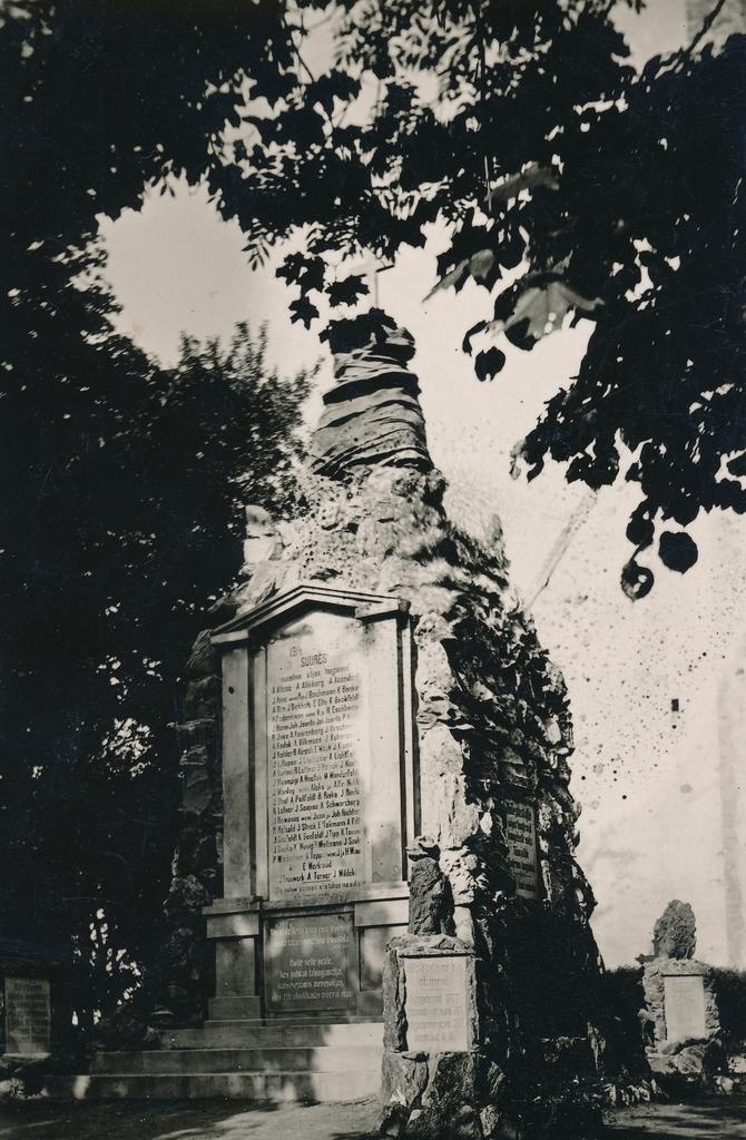 Kadrina, Vabadussõjas langenute mälestussammas