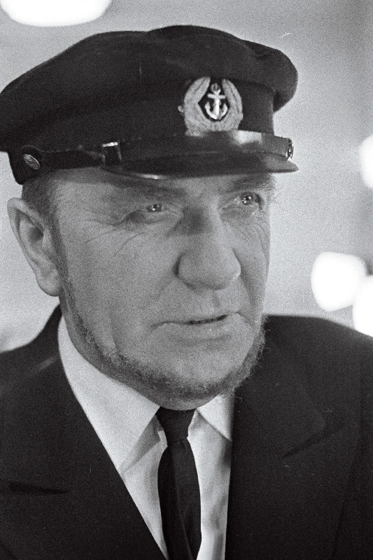 Elmar Salulaht Šompalovina A. Šteini näidendis Appi, tuju reibas, läheme põhja.