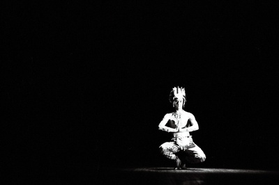 Teatri Vanemuine balletisolist Ülo Vilimaa.  similar photo