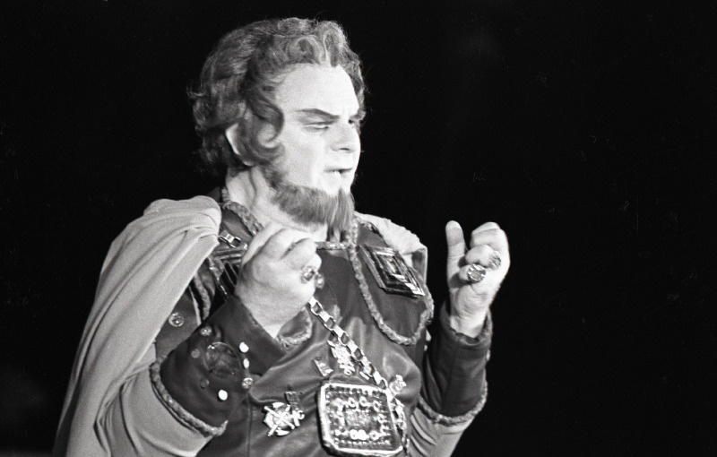 G. Verdi ooper Attila teatris Estonia. Aetius - Tiit Kuusik.