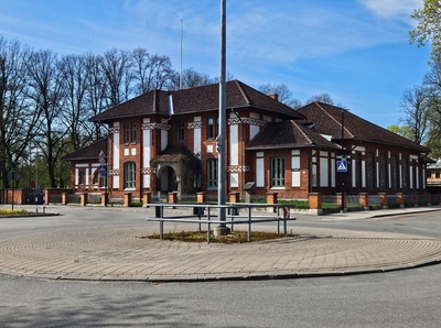 Eesti Üliõpilaste Seltsi hoone Viljandi tänavas. rephoto