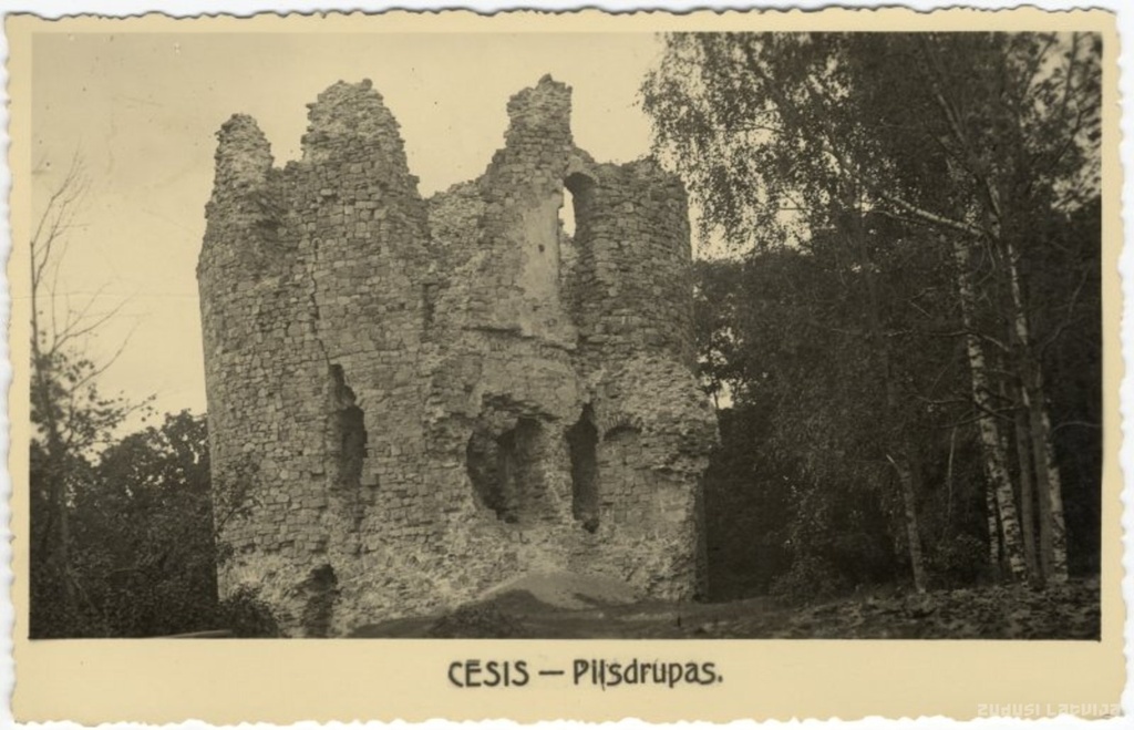 Cēsis. Pilsdrupas