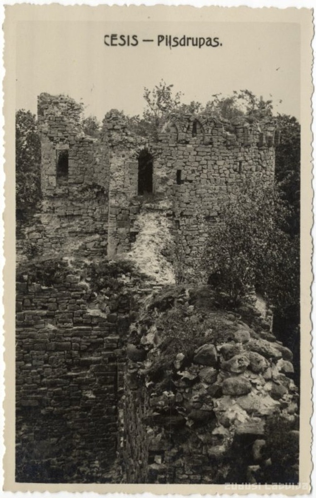 Cēsis. Pilsdrupas
