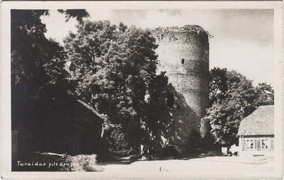 Turaidas pilsdrupas  duplicate photo