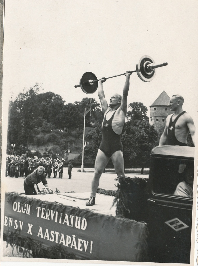 Tõstespordi demonstratsioon Tallinnas