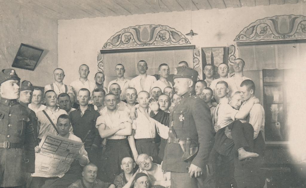 Narva, 1. jalaväerügemendi sidekomando kasarmus