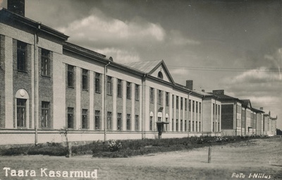 Foto.Taara kasarmud 1930.aastate lõpul Jaan Niiluse foto  duplicate photo
