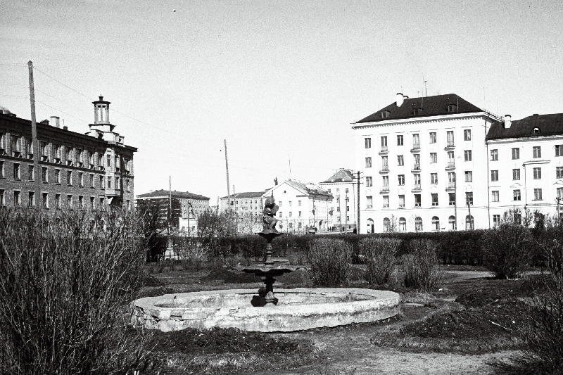 Uued elamud Puškini tänaval.