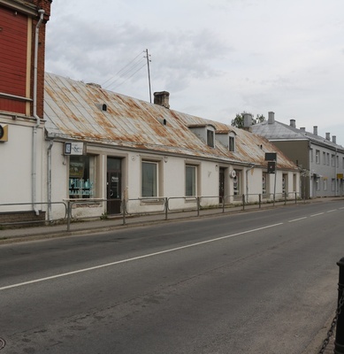 Tartu Tarbijate Kooperatiivi universaalkaupluse välisvaade. rephoto