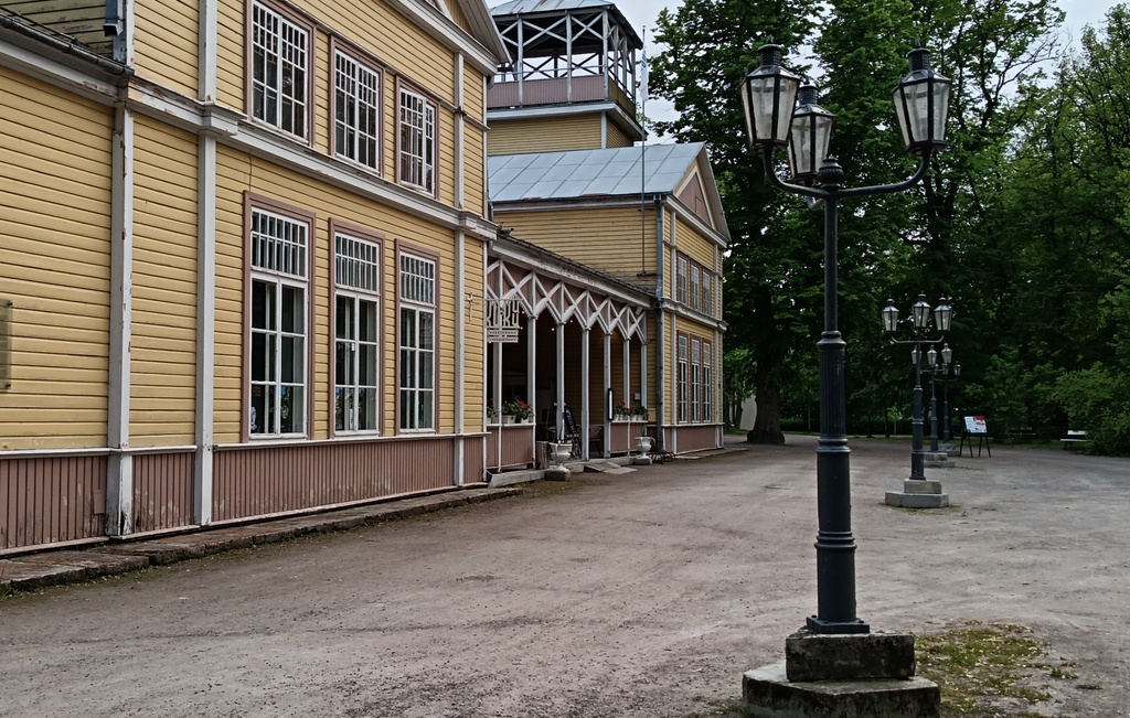 Kuressaare Lossipark, kuursaal rephoto
