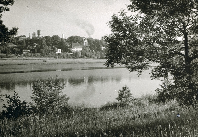 Vaade üle järve Viljandile.