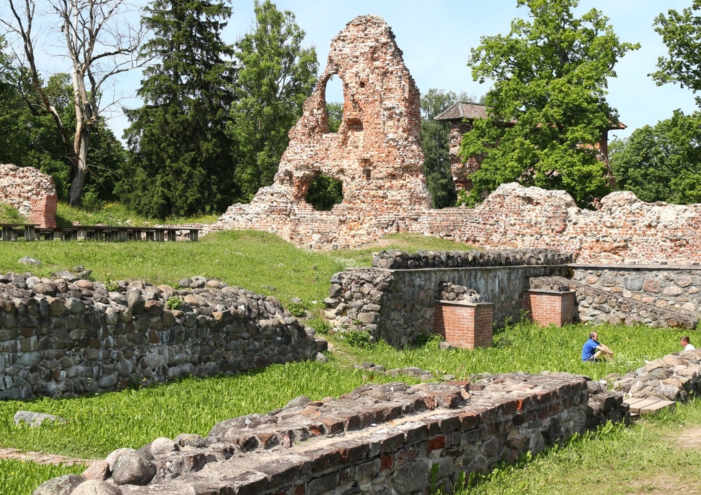 foto Viljandi lossimäed, Kaevumägi talvel u 1960 rephoto