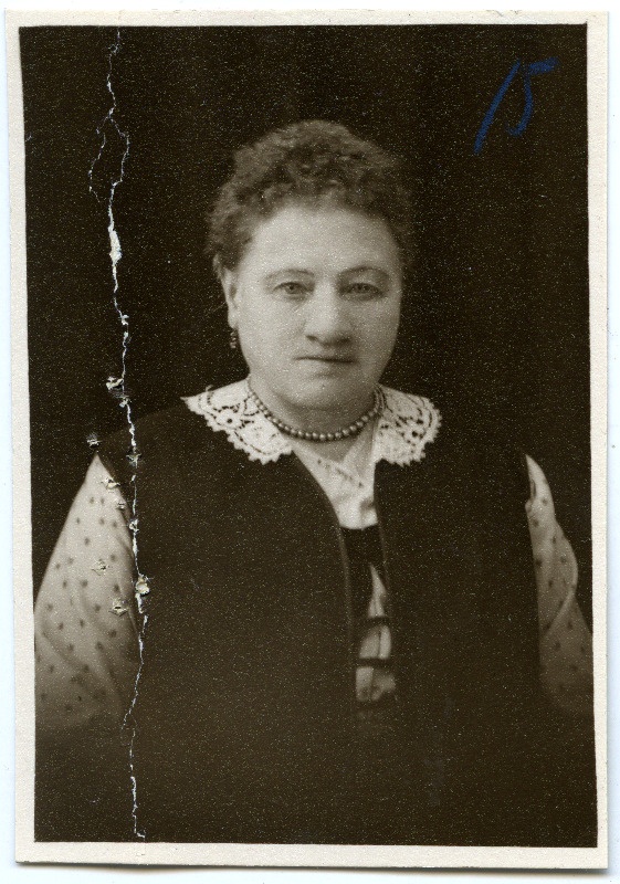Mathilde Bark, portreefoto