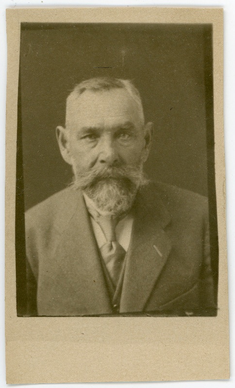 Hendrik Ado p Karniol