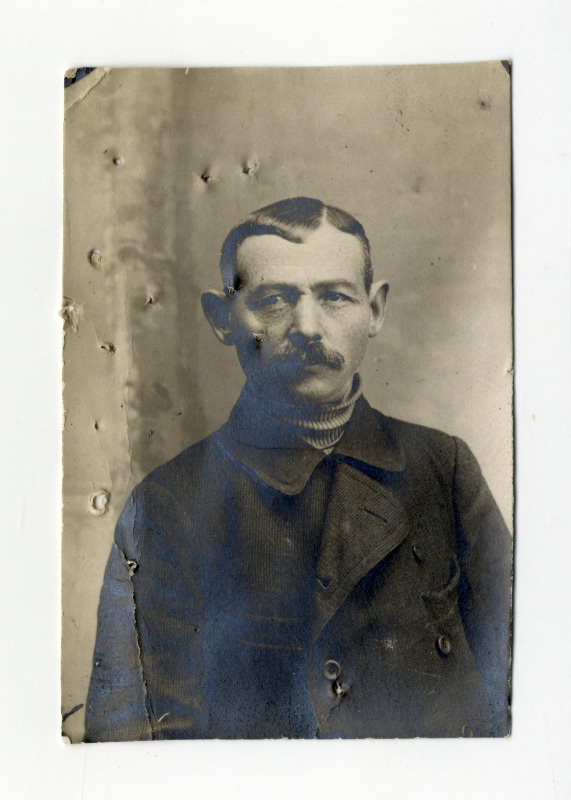 Grigori Mihaili p. Lurje dokumendifoto.