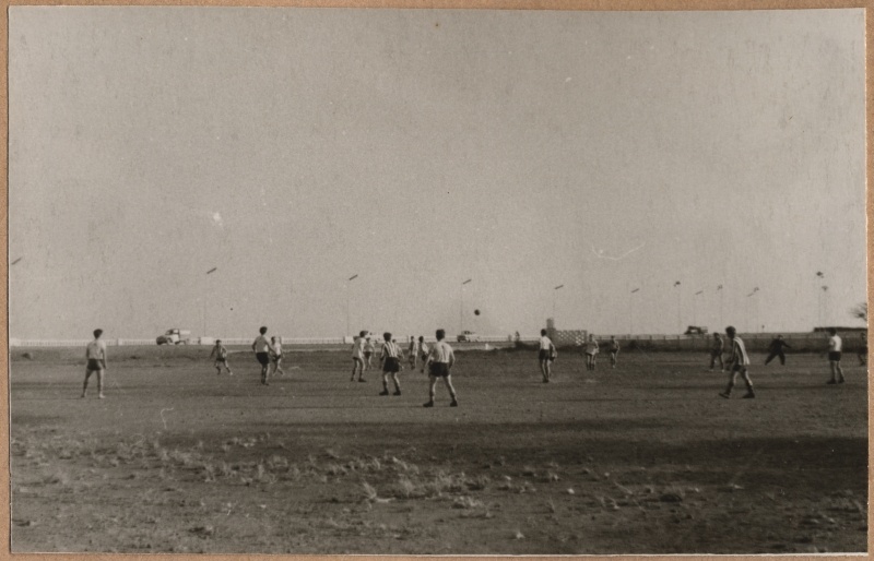 Mootorlaeva "Mahtra" reisi jäädvustused. Jalgpallimäng laevade meeskondade vahel