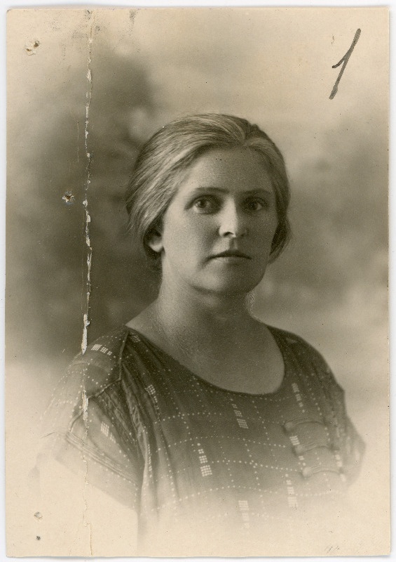 Julie Jüri t Miel