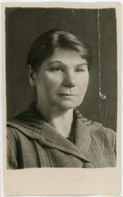 Liisa Helene Kusta (Gustavi) t Muhk  duplicate photo