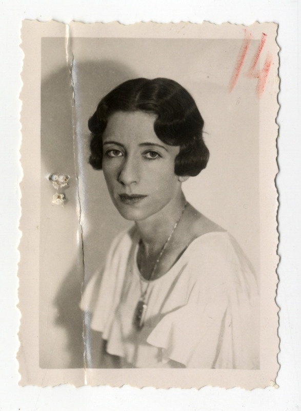 Aleksandra Schapiro (sünd. Bialik) dokumendifoto.