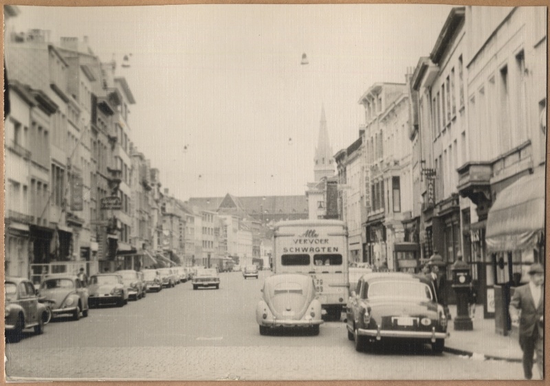 Mootorlaeva "Mahtra" reisi jäädvustused. Sadamalinna tänavavaade