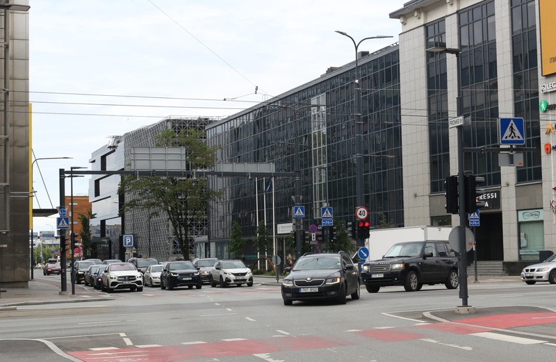 Kingissepa (Liivalaia) Street, view of Narva mnt. rephoto