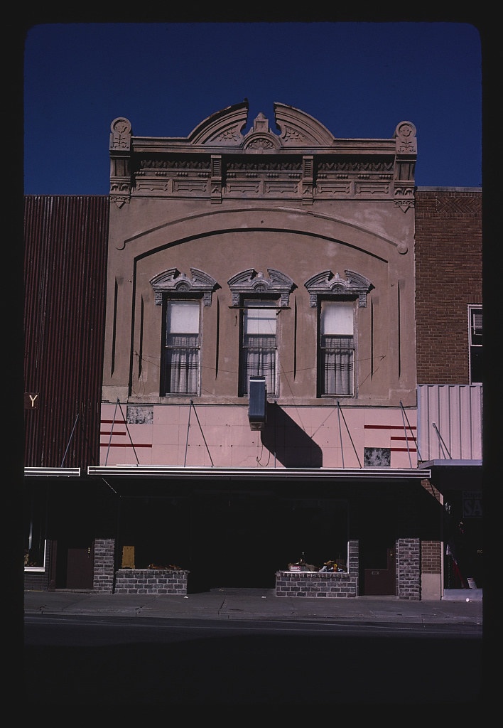 Commercial building, Ottawa, Kansas (LOC)