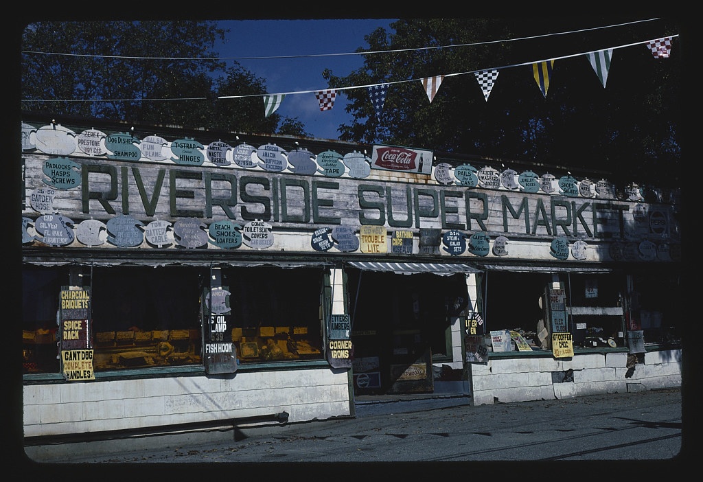Riverside Super Market, Riverside, Maine (LOC)