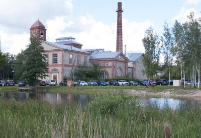 Ellamaa elektrijaama ajutine lahtine jaotusseade, mis rajati vene vägede poolt 1941. aastal õhku lastud jaotusseadme asendamiseks. rephoto