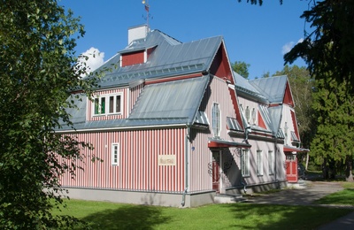Ellamaa power plant office in Turbas rephoto