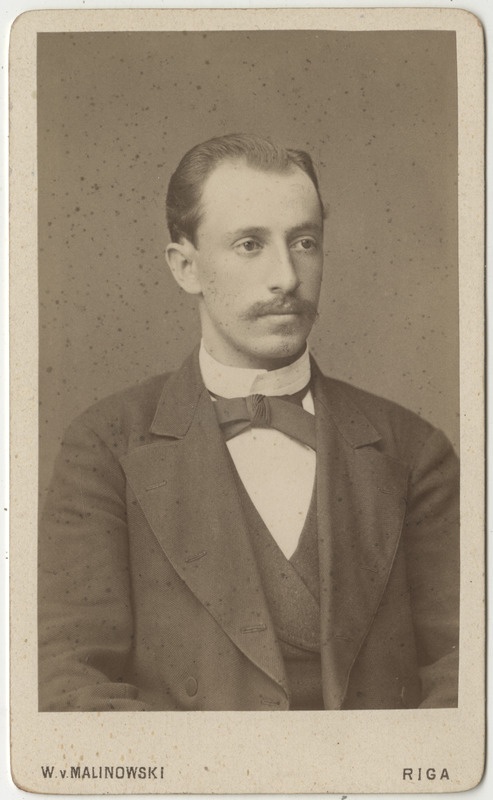 Wilhelm Kuesel tudengina, portreefoto