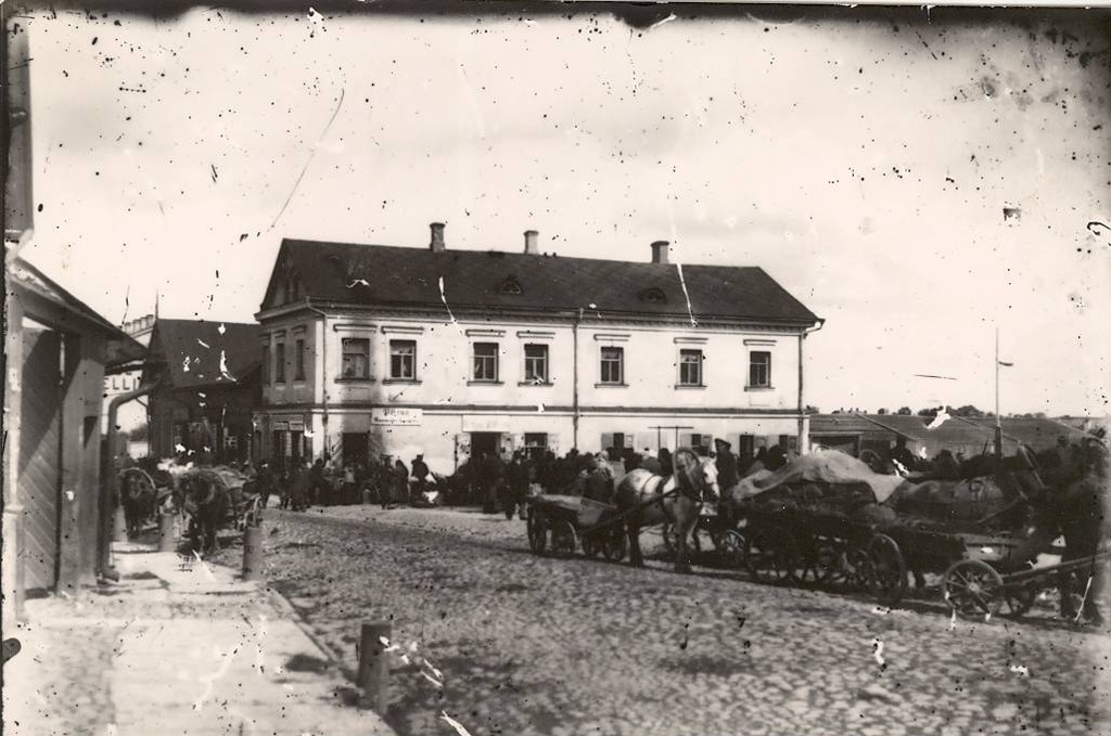Rakvere turg Pikal tänaval