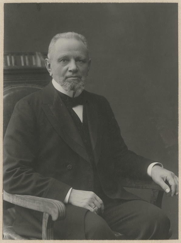 Vanem mees, portreefoto