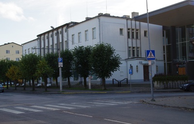 Fotoalbum NSVL Riigipanga Rakvere osakonna töötajate fotodest rephoto