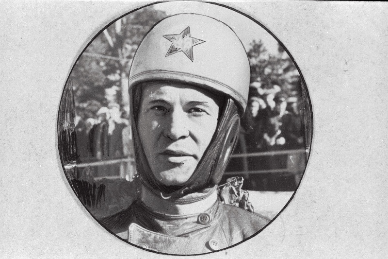 Kulakov, V. - teeneline meistersportlane 35 cm3 masinate klassis.