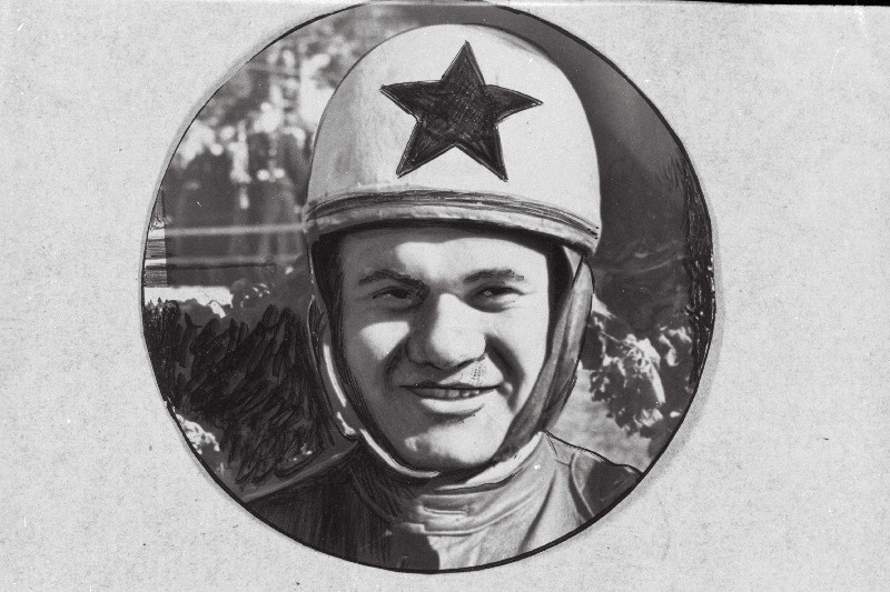 Nasredin Abdrahmanov - motosportlane, 1955. aasta NSV Liidu meister ringrajasõidus 750 cm3 külgvankriga mootorrataste klassis.