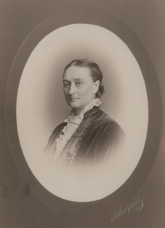 Lise Volkonsky rindportree