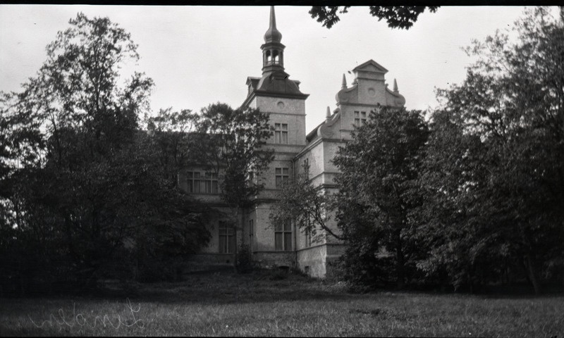 Ungru mõisa peahoone