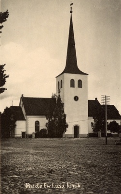 Paide Püha Risti kirik.  duplicate photo