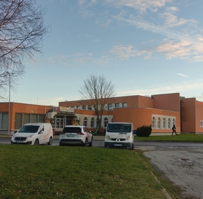 Endine Pirita Lillekasvatuse Näidissovhoosi peahoone, saalivaade. Arhitekt Rein Heiduk, sisearhitekt Piret Mudist rephoto