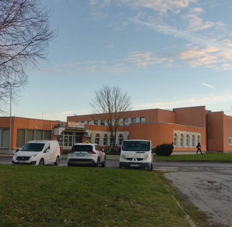 Endine Pirita Lillekasvatuse Näidissovhoosi peahoone, saalivaade. Arhitekt Rein Heiduk, sisearhitekt Piret Mudist rephoto