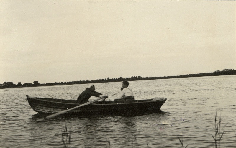 Järumetsa e. Karujärv.