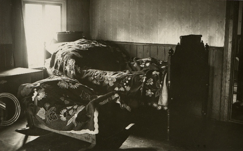 Anduvälja talu magamistuba. Peremees A. Kindel. Kallaste küla.