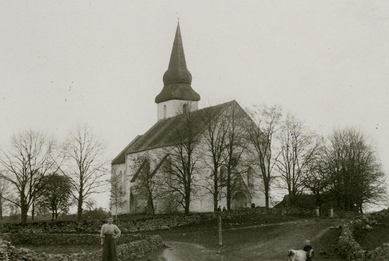 Valjala Martini kirik.