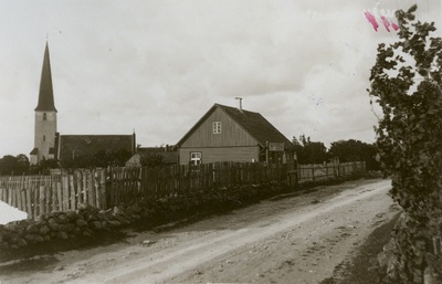 Kihelkonna Mihkli kirik ja apteek  duplicate photo