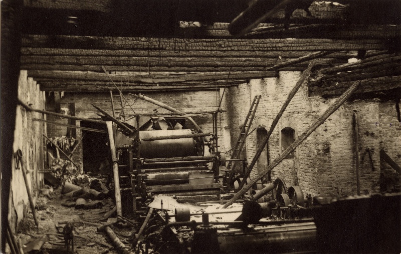 Räpina paberivabriku paberimasina ruum pärast tulekahju.