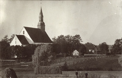 Helme Maarja kirik, kirikumõis ja turuplats.  duplicate photo