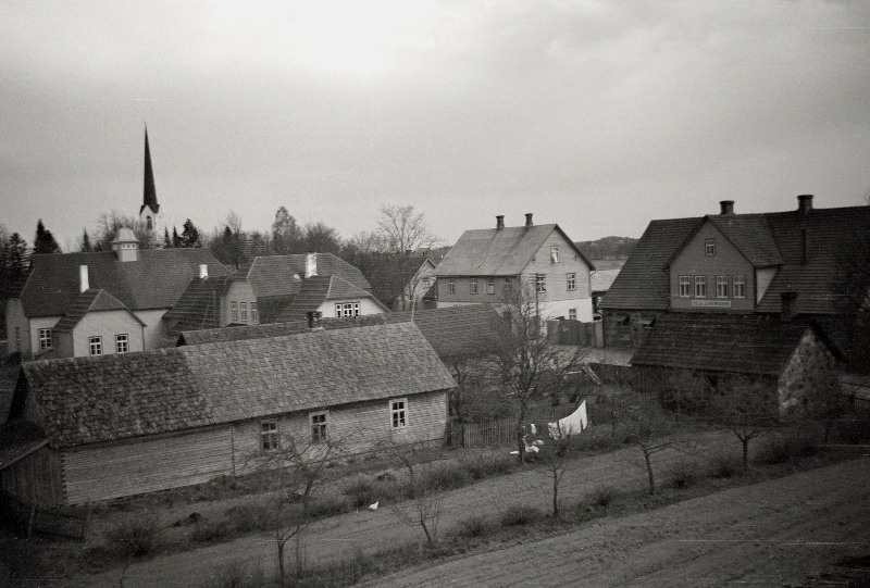 Vaade Kolga-Jaani alevikule pritsimaja tornist.